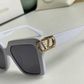 Picture of Valentino Sunglasses _SKUfw47548519fw